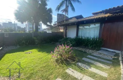 Casa com 3 quartos à venda no Saguaçu, Joinville 
