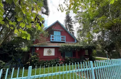 Casa com 4 quartos à venda no América, Joinville 