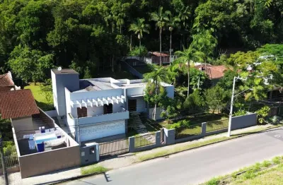 Casa com 3 quartos à venda no América, Joinville 