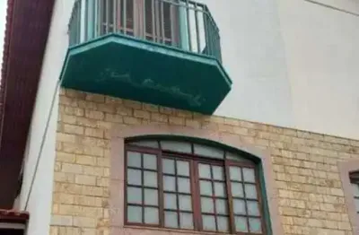 Casa com 3 quartos à venda na rua abraham bertie levi, 81, vila sônia, são paulo por r$ 950.000