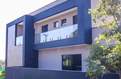 Sobrado diferenciado | sunlake residencial condomínio com lago