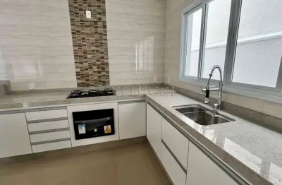 Sobrado à venda  no condomínio residencial flamboyant em hortolândia.