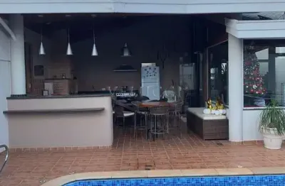 Casa com 3 quartos à venda na Rua Alzira Pires Foffano, 560, Parque Franceschini, Sumaré