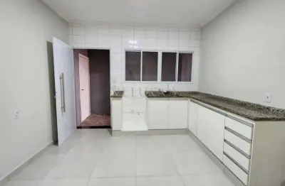 Casa com três quartos à venda no parque brasilia em campinas!