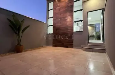 Casa térrea à venda no parque oreste ongaro em hortolândia.