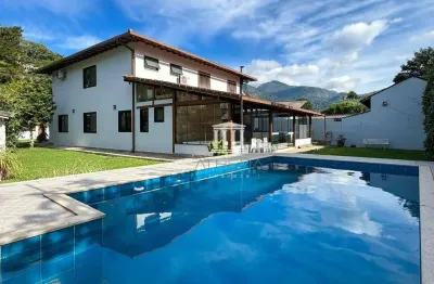 Casa à venda, 390 m² por r$ 2.350.000,00 - comary - teresópolis/rj