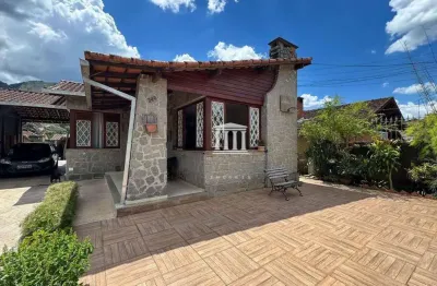 Casa com 3 dormitórios à venda, 185 m² por r$ 1.090.000,00 - jardim cascata - teresópolis/rj