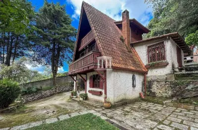 Casa com 3 dormitórios à venda, 137 m² por r$ 760.000,00 - cascata dos amores - teresópolis/rj