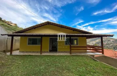Casa com 3 dormitórios à venda, 180 m² por r$ 750.000,00 - albuquerque - teresópolis/rj