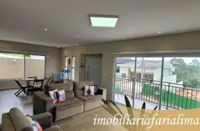 Esta incrível residência está disponível por um preço imperdível de r$ 1.800.000,00.