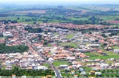 Terreno à venda no Centro, Uchoa 