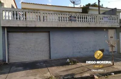 Casa à venda em terra preta com pomar de árvores frutíferas