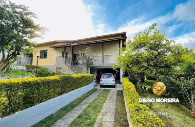 Casa à venda próximo ao centro de terra preta - diego moreira imóveis