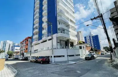 Apartamendo à venda próximo à praia na praia grande