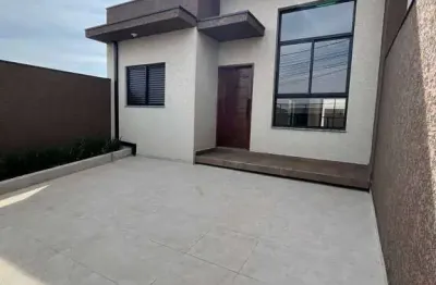 Casa térrea à venda com 3 dormitórios sendo 1 suíte