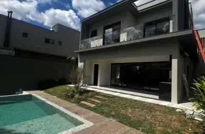Casa alto padrão à venda em atibaia – condomínio fechado com lazer completo