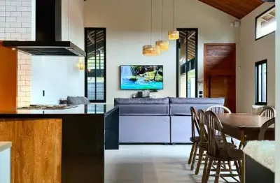 Casa com 3 quartos à venda na Rua Abrahão Zigaib, Vila Santista, Atibaia