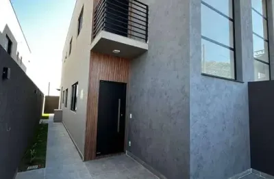 Casa com 3 quartos para alugar na Rua Eneide, Jardim Eneide, Atibaia