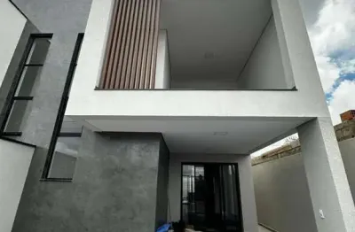 Casa à Venda em Loteamento de Atibaia – Piscina, Varanda e Espaço Home Off