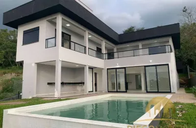 Casa Exclusiva à venda em Loteamento com Vista Deslumbrante!