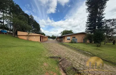 Sítio à Venda em Piracaia | 13.000 m² | Alto Padrão | Condomínio
