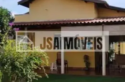 Casa com 2 quartos à venda no Centro, Dumont 