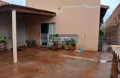Casa com 2 quartos à venda no Centro, Dumont 