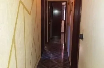 Casa com 3 quartos à venda no Centro, Dumont 