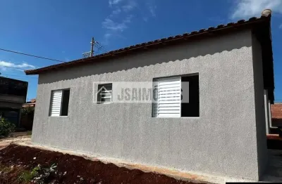 Casa com 2 quartos à venda no Centro, Cravinhos 