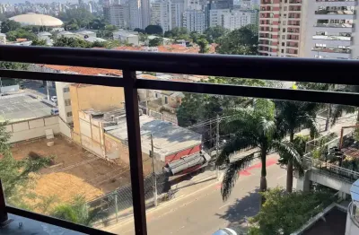 Três dormitórios e duas vagas de garagem,  a poucos minutos do parque do ibirapuera.