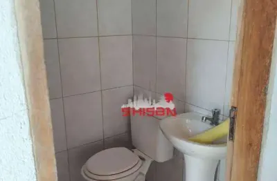 Casa espaçosa para venda ou aluguel  ideal para moradia e comércio!