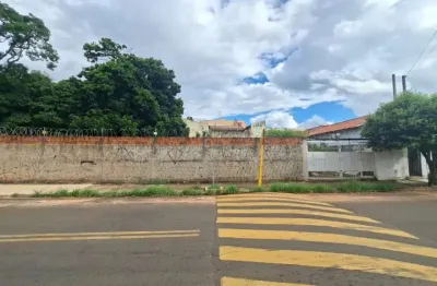 Terreno para venda com 229,65 m² em Vila Industrial, Bauru - SP