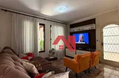 Casa com 3 dormitórios à venda, 211 m² por R$ 690.000,00 - Parque Residencial Cambuí - Mogi Guaçu/SP