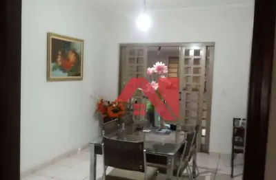 Casa com 4 dormitórios à venda, 160 m² por R$ 580.000 - Lote - Mogi Guaçu/SP