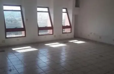 Sala comercial com 55m, banheiro, copa e 1 vaga em santo andré