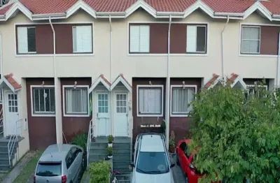 Sobrado de 2 dormitórios, sala, cozinha e banheiro garagem para 2 carros + lavanderia. área toda protegida por segurança 24hr, uma bela vista para o v