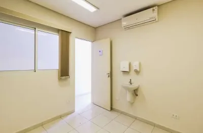 Clinica com 9 salas e 7 banheiros, proximo ao metro