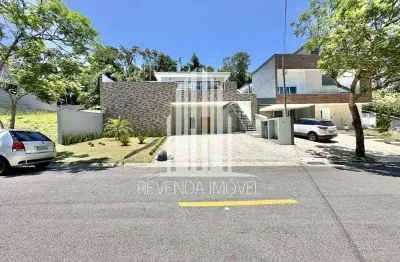 Casa térrea de alto padrão na granja viana, cotia - sp: 3 suítes, elevador, 4 vagas, 321m² - moderna e integrada, projeto de camila gibin!