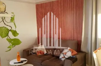 Apartamento com 2 dormitórios e vista livre na vila industrial