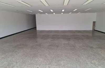 Condominio Consorcio na Republica - Sala de 208 m² com sala e 2 banheiros.