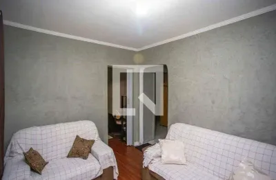 Casa com 2 quartos à venda na Rua Barretos, --, Centro, Diadema