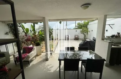 Imperdível casa à venda em santana de parnaíba-sp, tamboré: 3 quartos, 1 suíte, 5 banheiros, 2 vagas, 192m²!