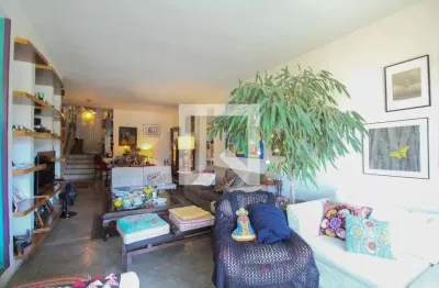 Casa com 4 quartos à venda na Rua Nabih Assad Abdalla, --, Real Parque, São Paulo