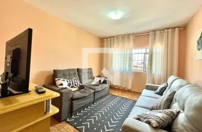 Casa com 4 quartos à venda na Rua Treze de Janeiro, --, Vila Campestre, São Paulo