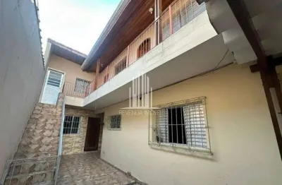 Imperdível! Casa à venda em Guarulhos-SP, bairro Jardim Eusonia: 5 quartos, 1 suíte, 2 salas, 3 vagas de garagem, 200m².