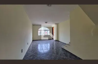 Casa com 3 quartos à venda na Rua Santo Antônio, --, Vila Metalúrgica, Santo André