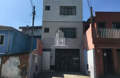 Prédio Comercial à Venda em São Paulo-SP: 4 Salas, 4 Banheiros, 2 Vagas de Garagem na Vila Mira - 105 m² de Área