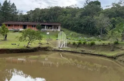 Sítio dos Sonhos: Chácara à Venda em Embu Guaçu/SP - 3 Quartos, 3 Banheiros, 9 Vagas - Área de 25.000m² - Imperdível!