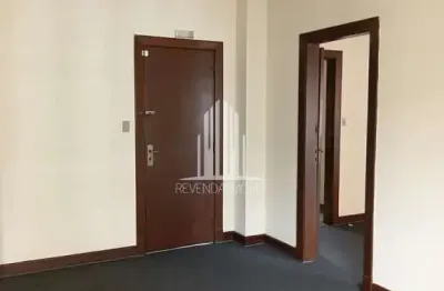 Oportunidade imperdível: Sala comercial à venda na Liberdade, São Paulo-SP! 1 sala, 1 banheiro, 76m² de área!