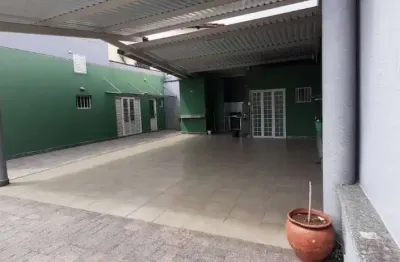Casa com 3 quartos à venda na Rua Ângelo Elias, 56, Jardim Santa Rosália, Sorocaba